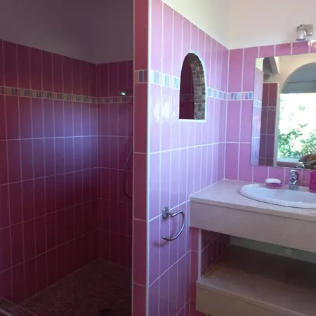 Vakantiehuis Pianiccia-villa Standing- Pieds Dans L'eau-piscine Privee *
